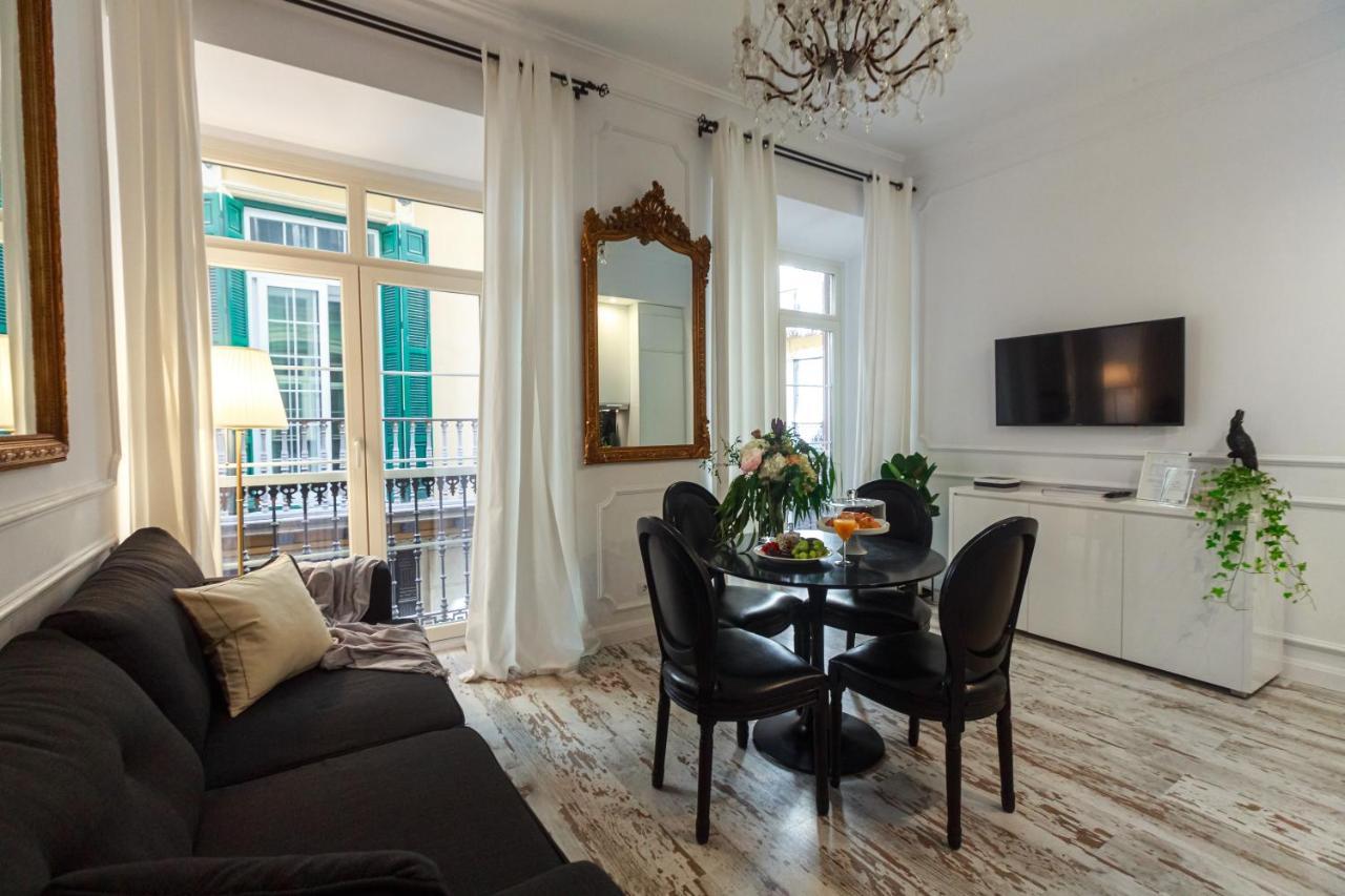 La Luna Suite In Old Town Of مالقة المظهر الخارجي الصورة