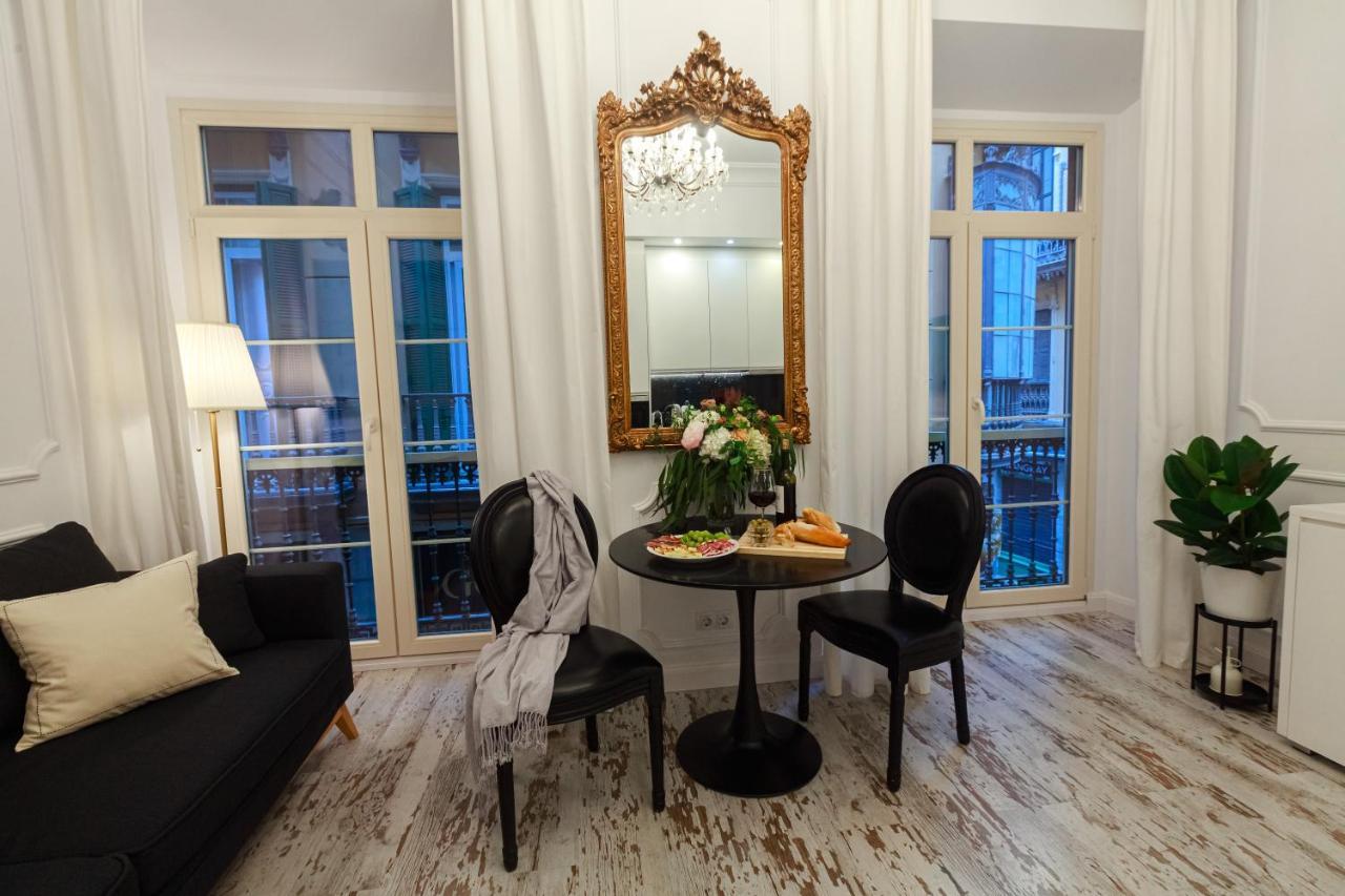 La Luna Suite In Old Town Of مالقة المظهر الخارجي الصورة