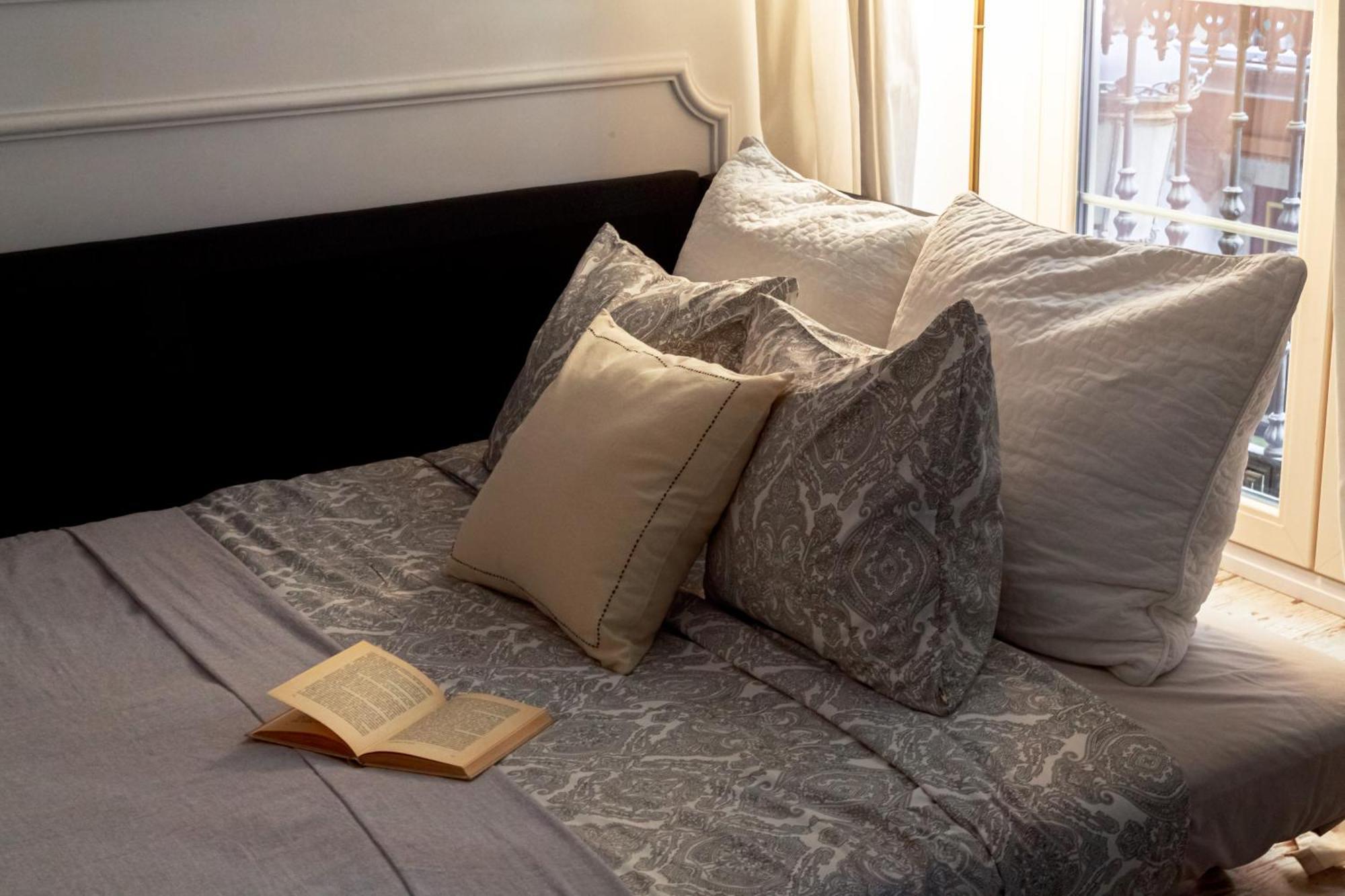 La Luna Suite In Old Town Of مالقة المظهر الخارجي الصورة